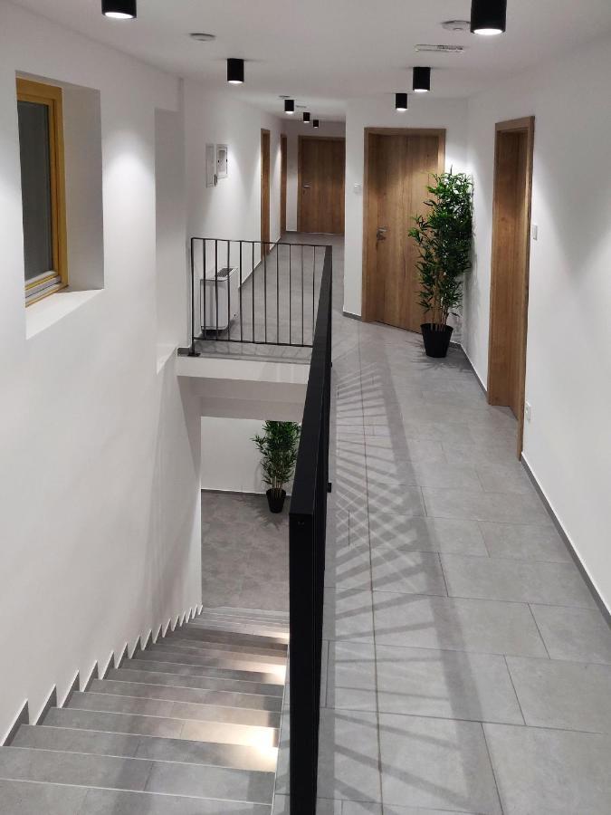 Pubyland Rooms & Apartments Rogatec 外观 照片